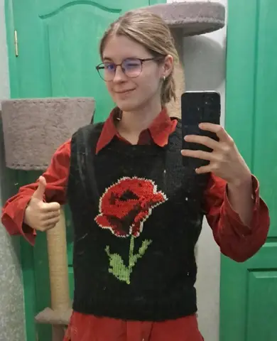 Жилетка з маком